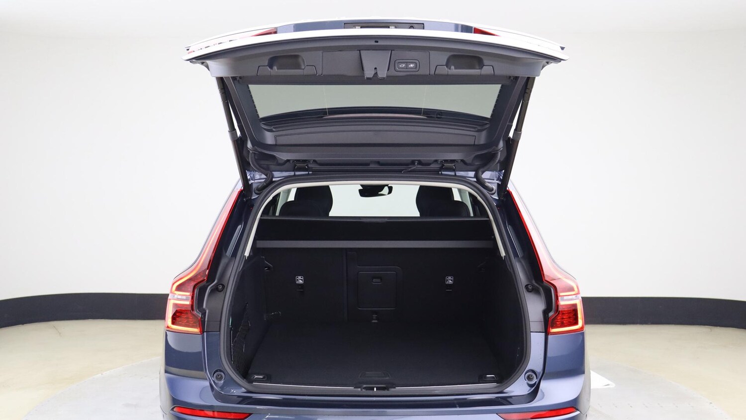 Used Volvo XC60 2025 for sale - 76012798: Photo 13