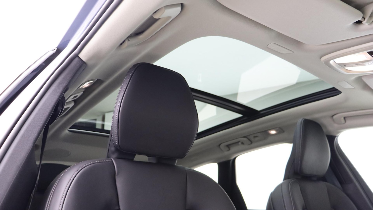 Used Volvo XC60 2025 for sale - 76012798: Photo 29