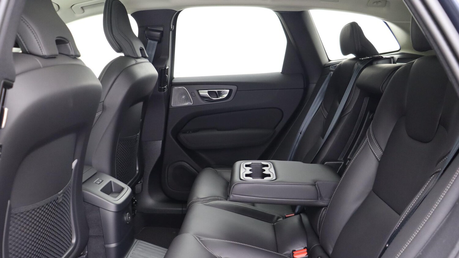 Used Volvo XC60 2025 for sale - 76012798: Photo 34