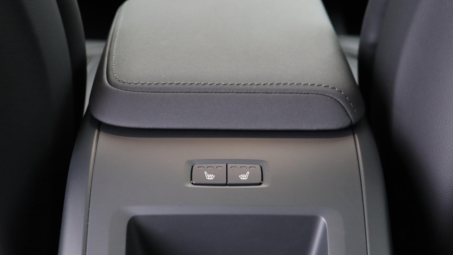 Used Volvo XC60 2025 for sale - 76012798: Photo 44
