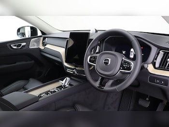 Used Volvo XC60 2025 for sale - 76012798: Photo 4