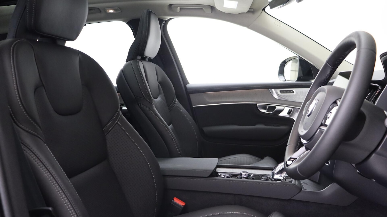 Used Volvo XC90 2025 for sale - 76084704: Photo 15