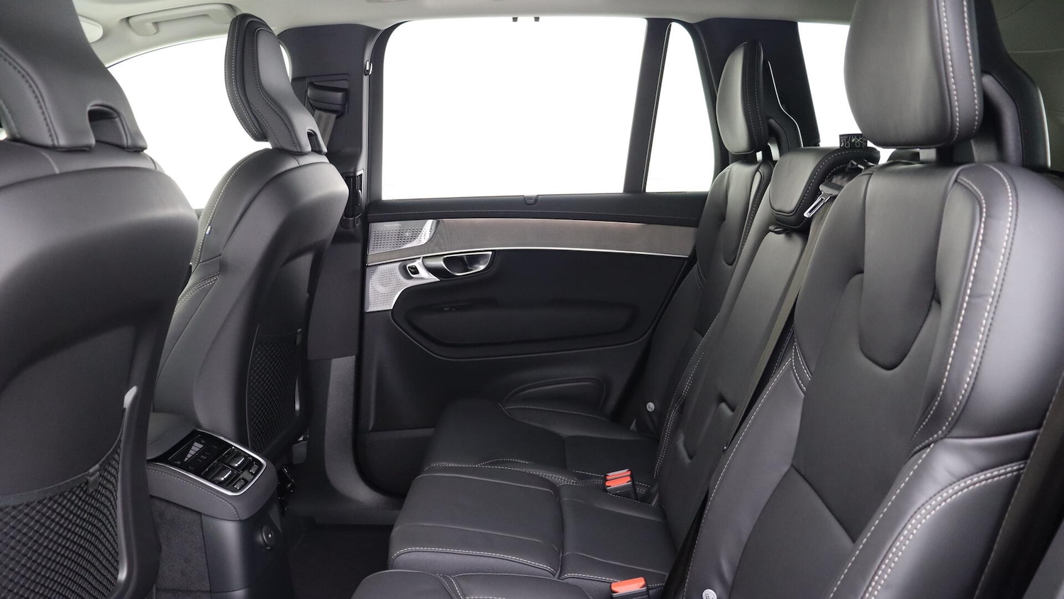 Used Volvo XC90 2025 for sale - 76084704: Photo 32