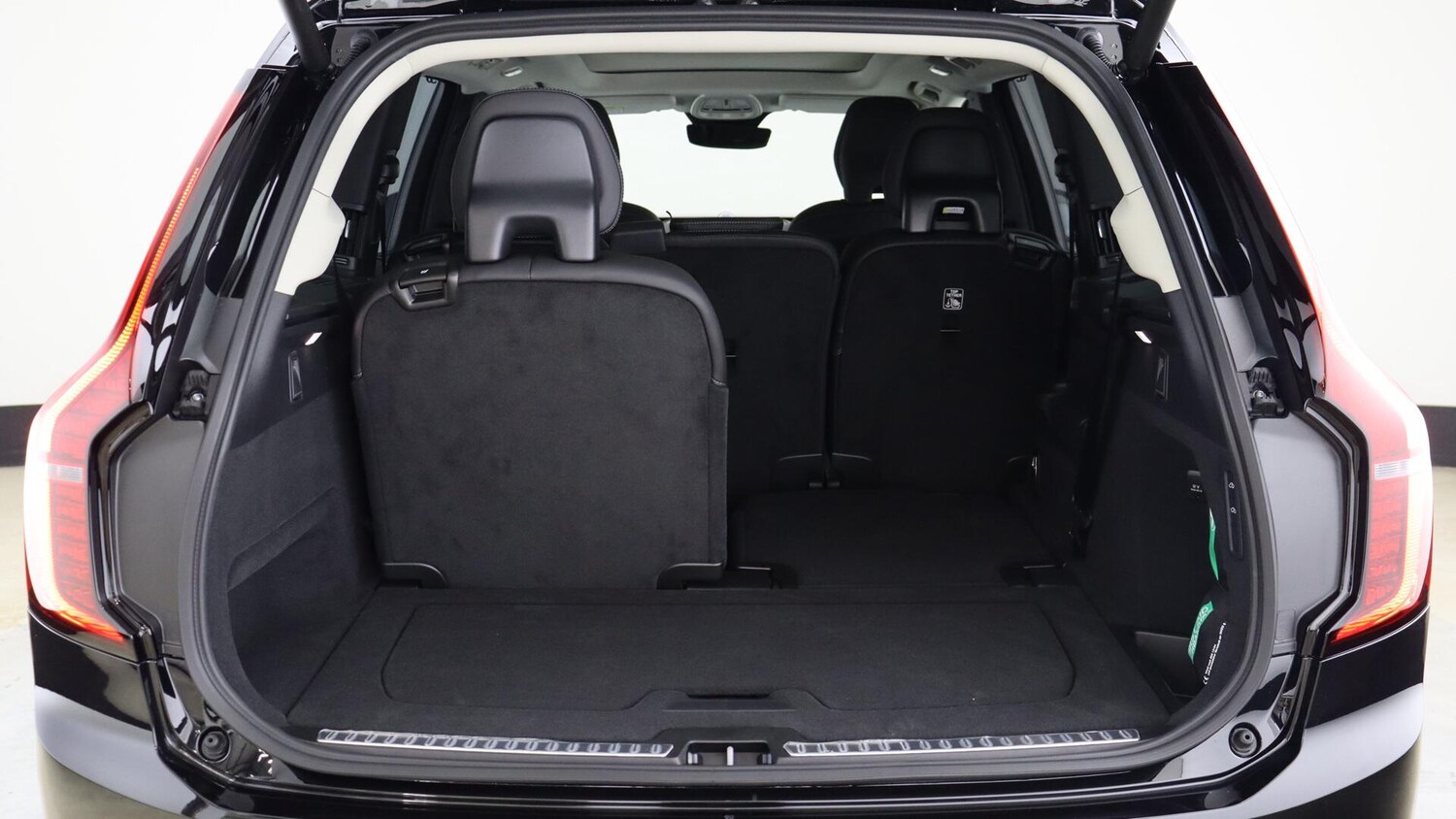 Used Volvo XC90 2025 for sale - 76084704: Photo 42