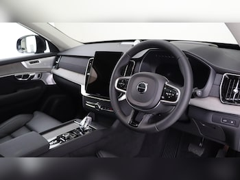 Used Volvo XC90 2025 for sale - 76084704: Photo 4