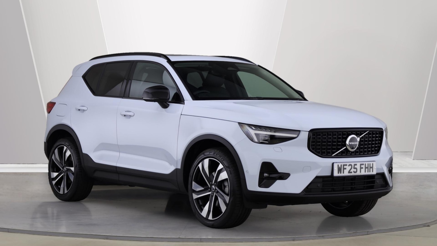 Used Volvo XC40 2025 for sale - 76072543: Photo 1