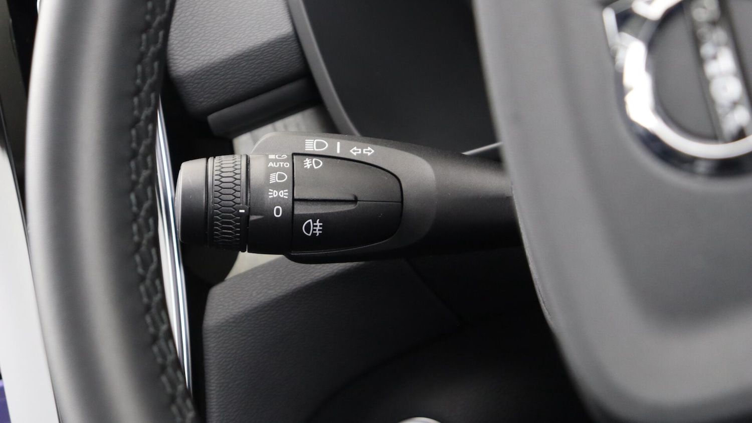 Used Volvo XC40 2025 for sale - 76072543: Photo 19