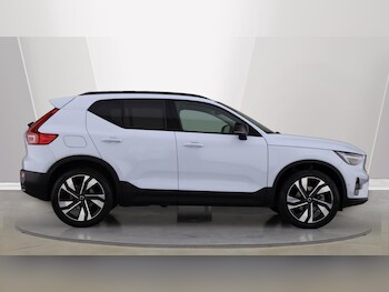 Used Volvo XC40 2025 for sale - 76072543: Photo 3