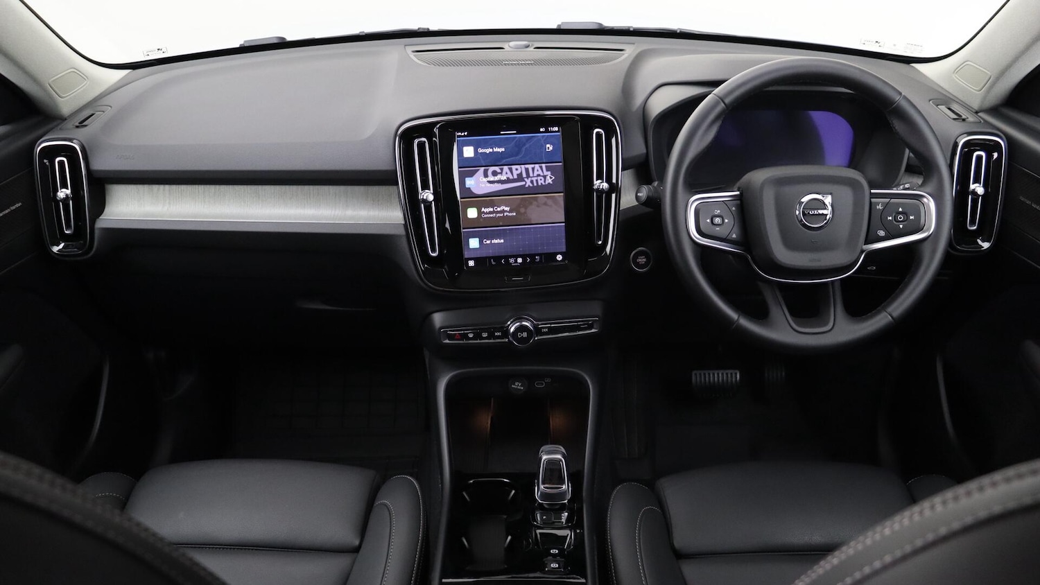 Used Volvo XC40 2025 for sale - 76072543: Photo 5