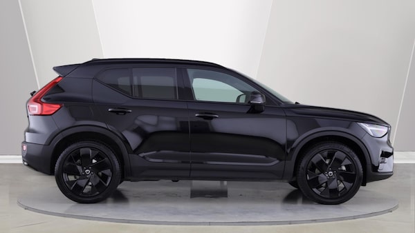 Used Volvo XC40 2025 for sale - 76189785: Photo 3