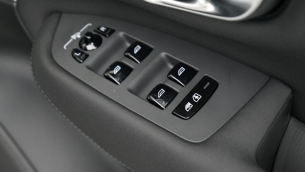 Used Volvo XC90 2025 for sale - 75226105: Photo 28