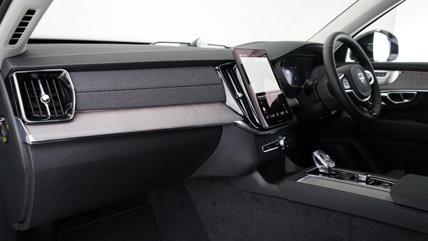 Used Volvo XC90 2025 for sale - 75226105: Photo 4