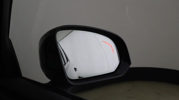 Used Volvo XC40 2025 for sale - 76283105: Photo 31