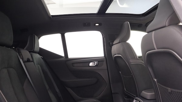 Used Volvo XC40 2025 for sale - 76283105: Photo 6