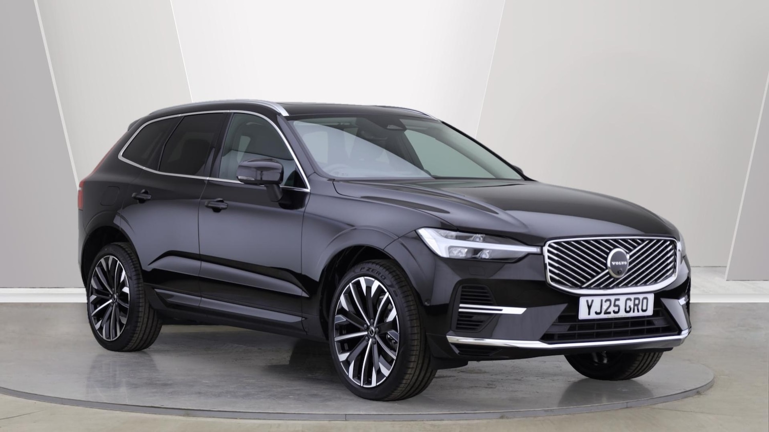 Used Volvo XC60 2025 for sale - 76026417: Photo 1