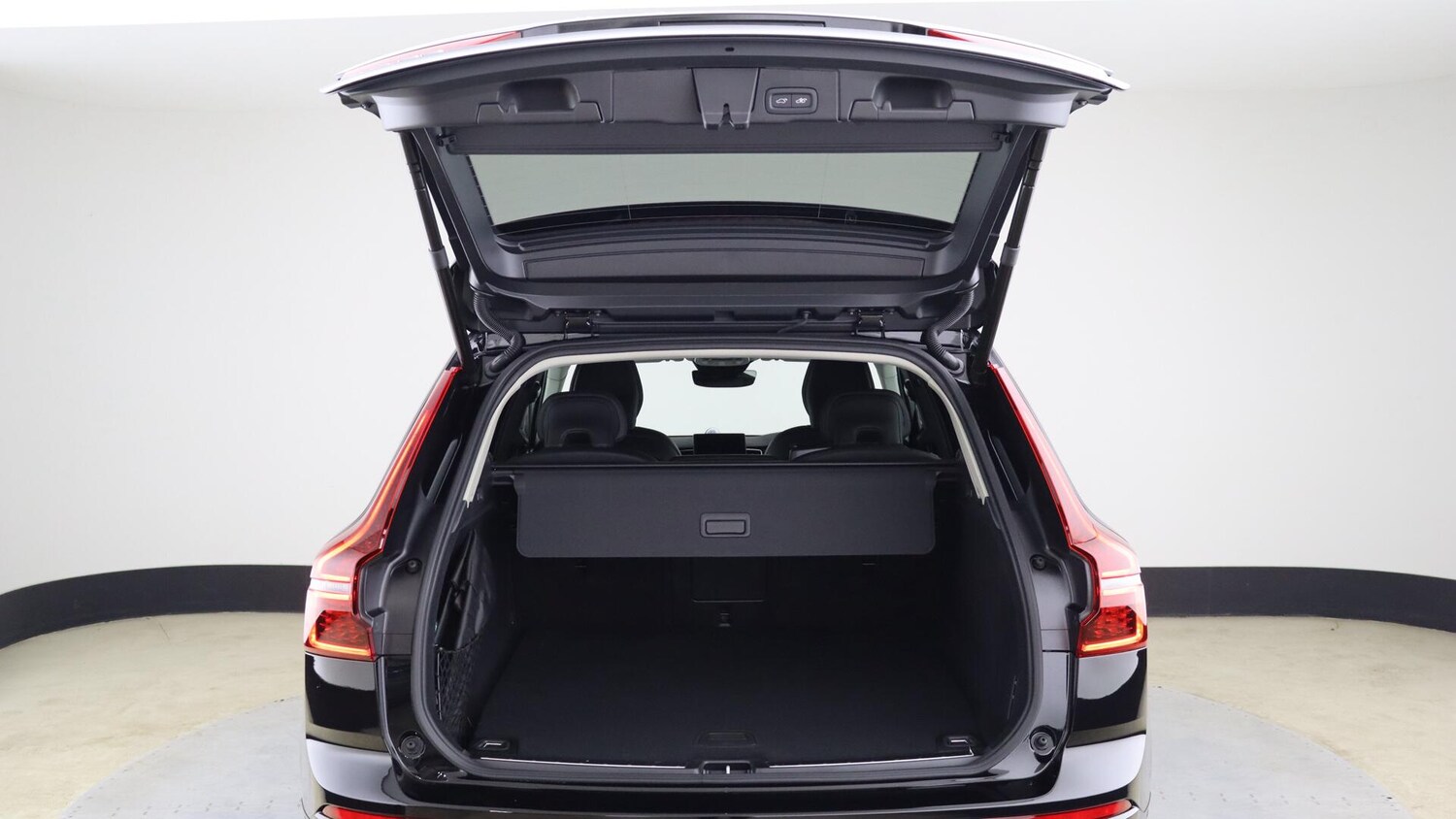 Used Volvo XC60 2025 for sale - 76026417: Photo 13