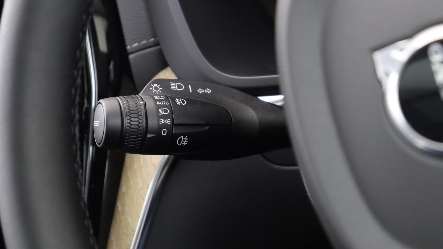 Used Volvo XC60 2025 for sale - 76026417: Photo 18