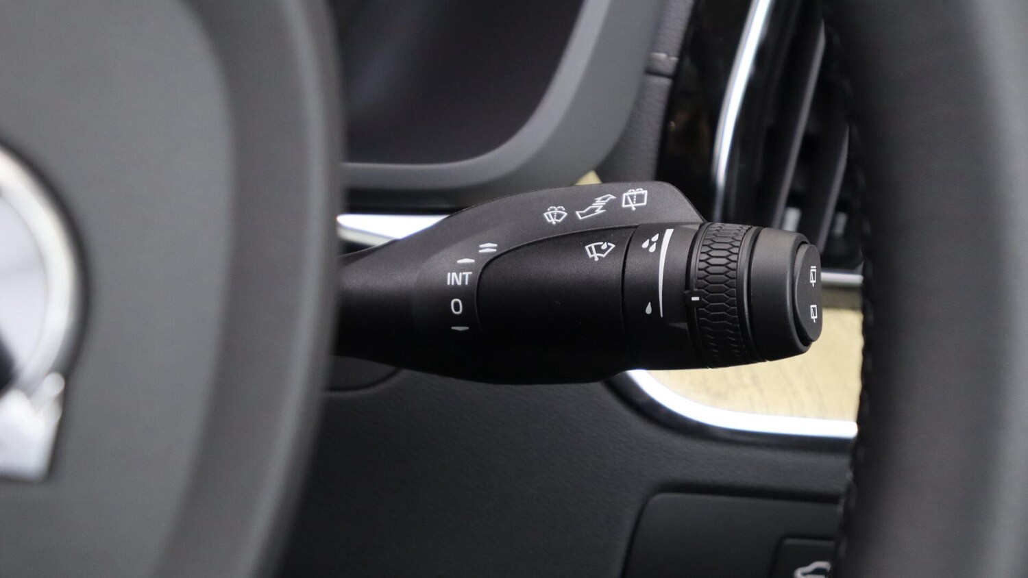 Used Volvo XC60 2025 for sale - 76026417: Photo 21