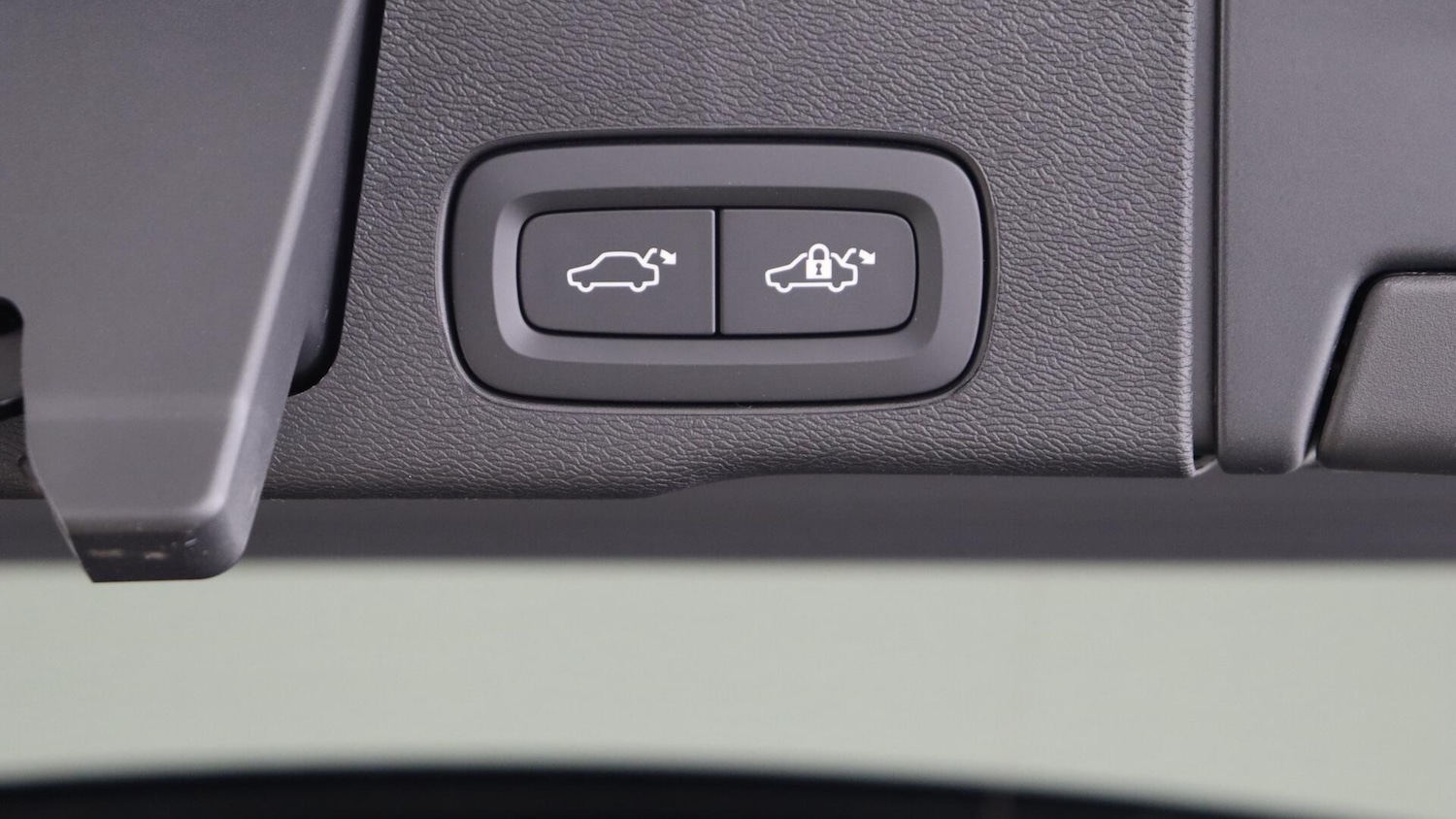 Used Volvo XC60 2025 for sale - 76026417: Photo 33