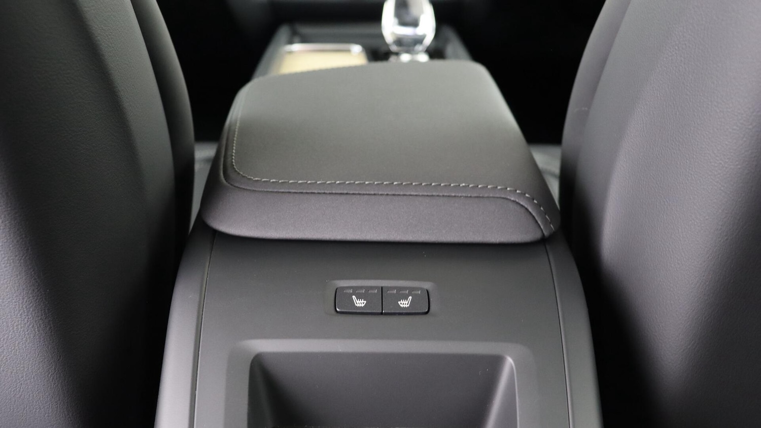 Used Volvo XC60 2025 for sale - 76026417: Photo 37