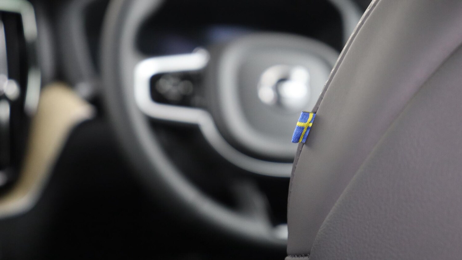 Used Volvo XC60 2025 for sale - 76026417: Photo 38