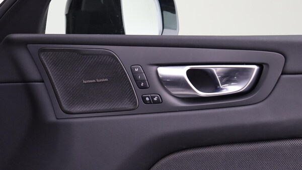 Used Volvo XC60 2025 for sale - 75780808: Photo 39