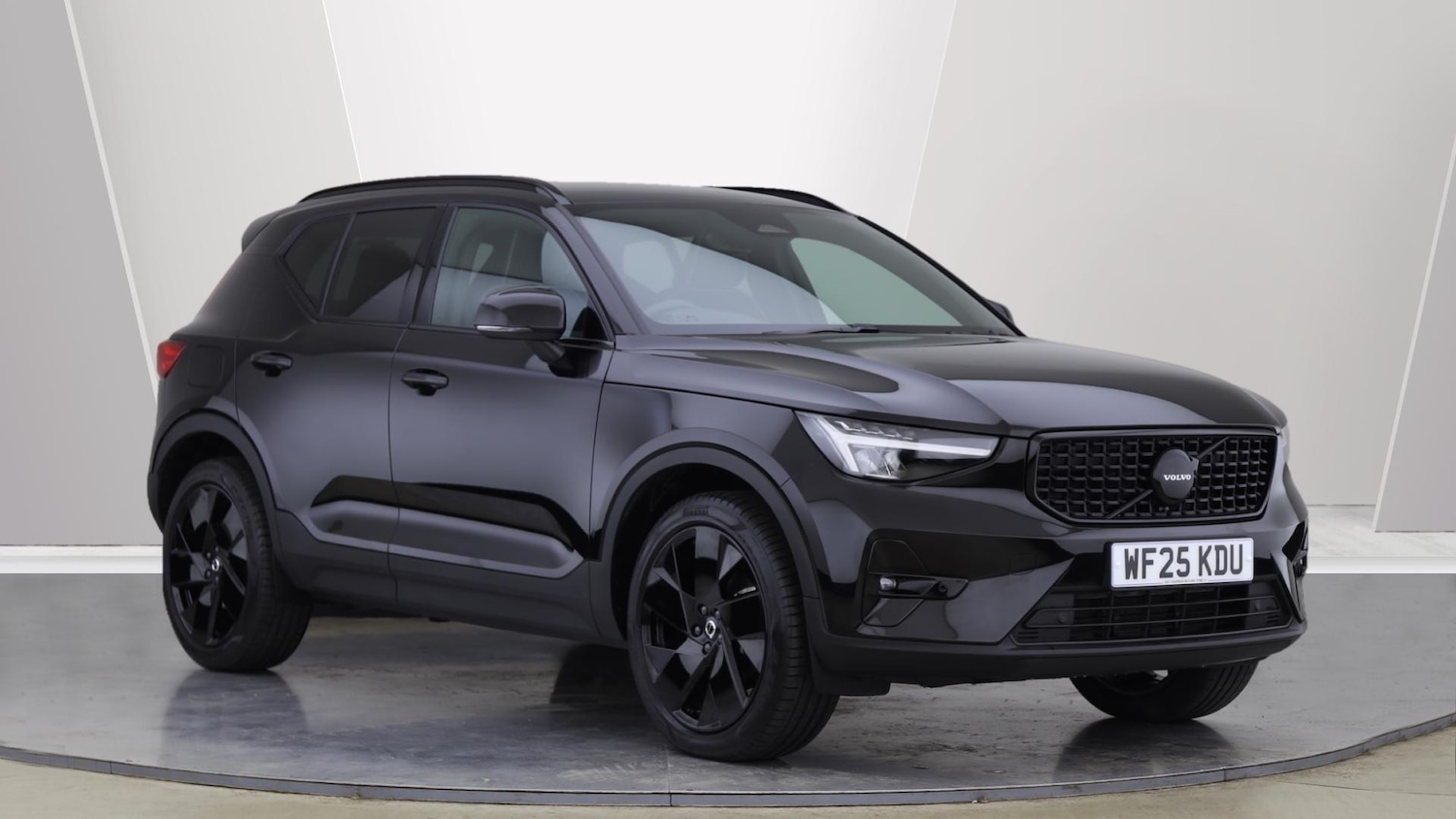 Used Volvo XC40 2025 for sale - 76059777: Photo 1