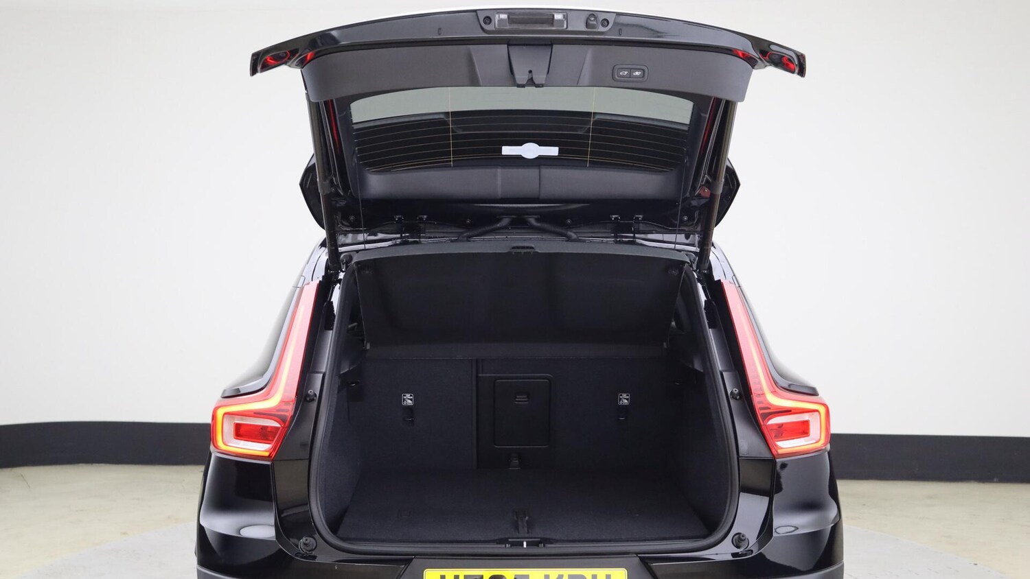 Used Volvo XC40 2025 for sale - 76059777: Photo 13