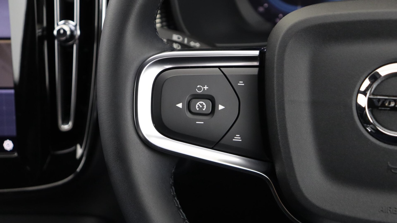 Used Volvo XC40 2025 for sale - 76059777: Photo 20
