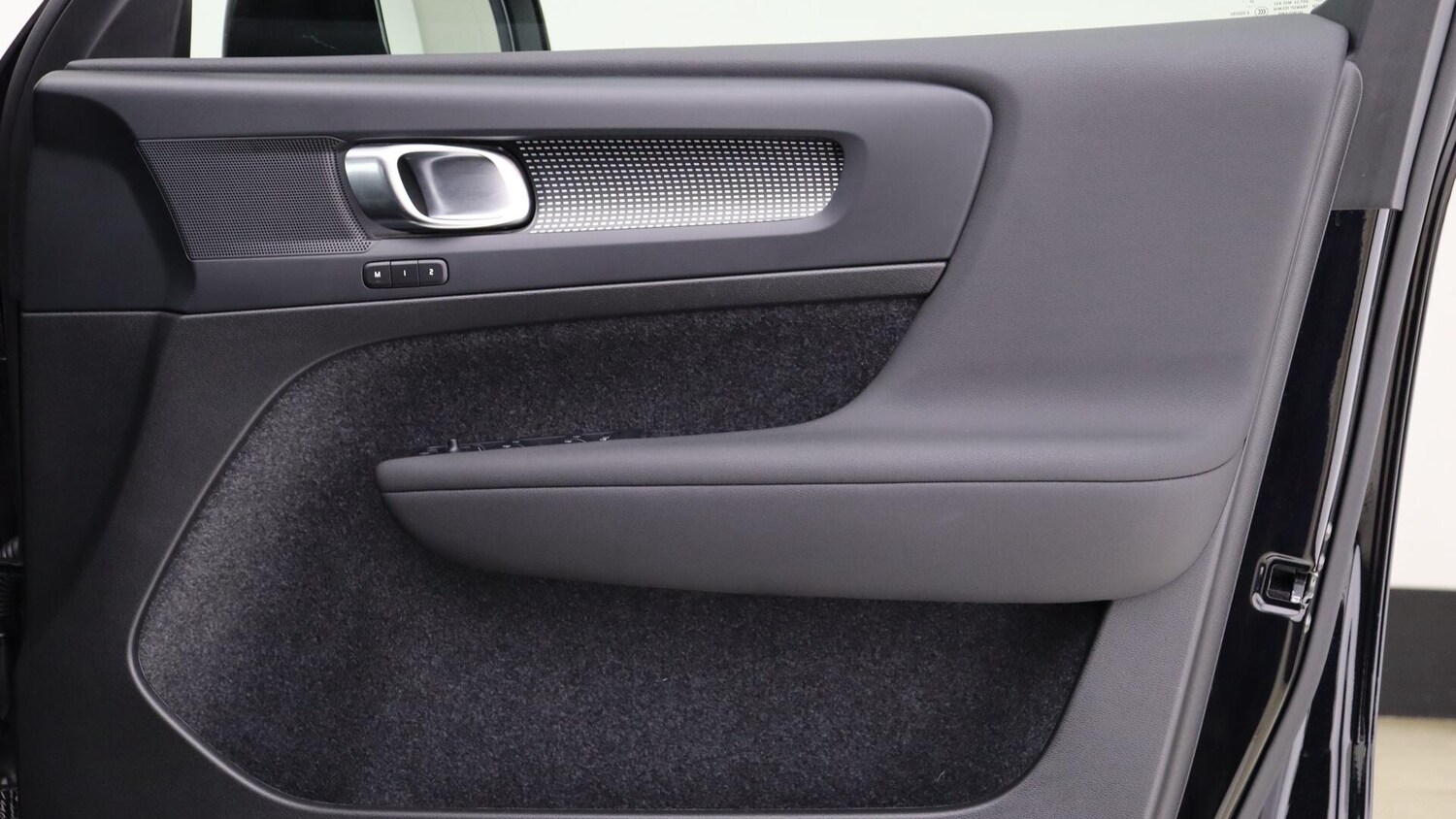 Used Volvo XC40 2025 for sale - 76059777: Photo 27