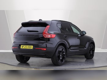 Used Volvo XC40 2025 for sale - 76059777: Photo 2