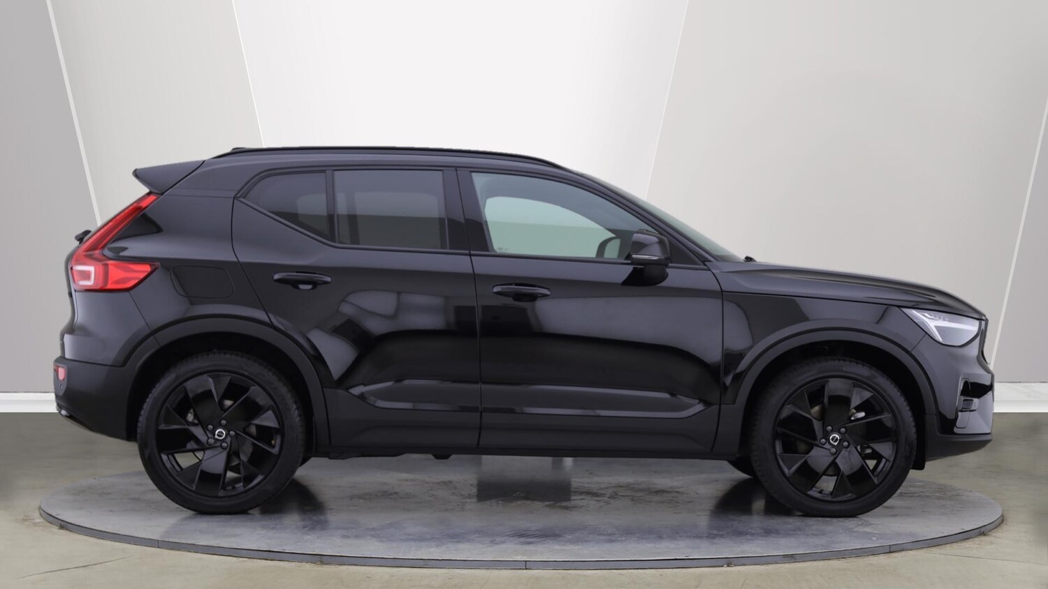 Used Volvo XC40 2025 for sale - 76059777: Photo 3