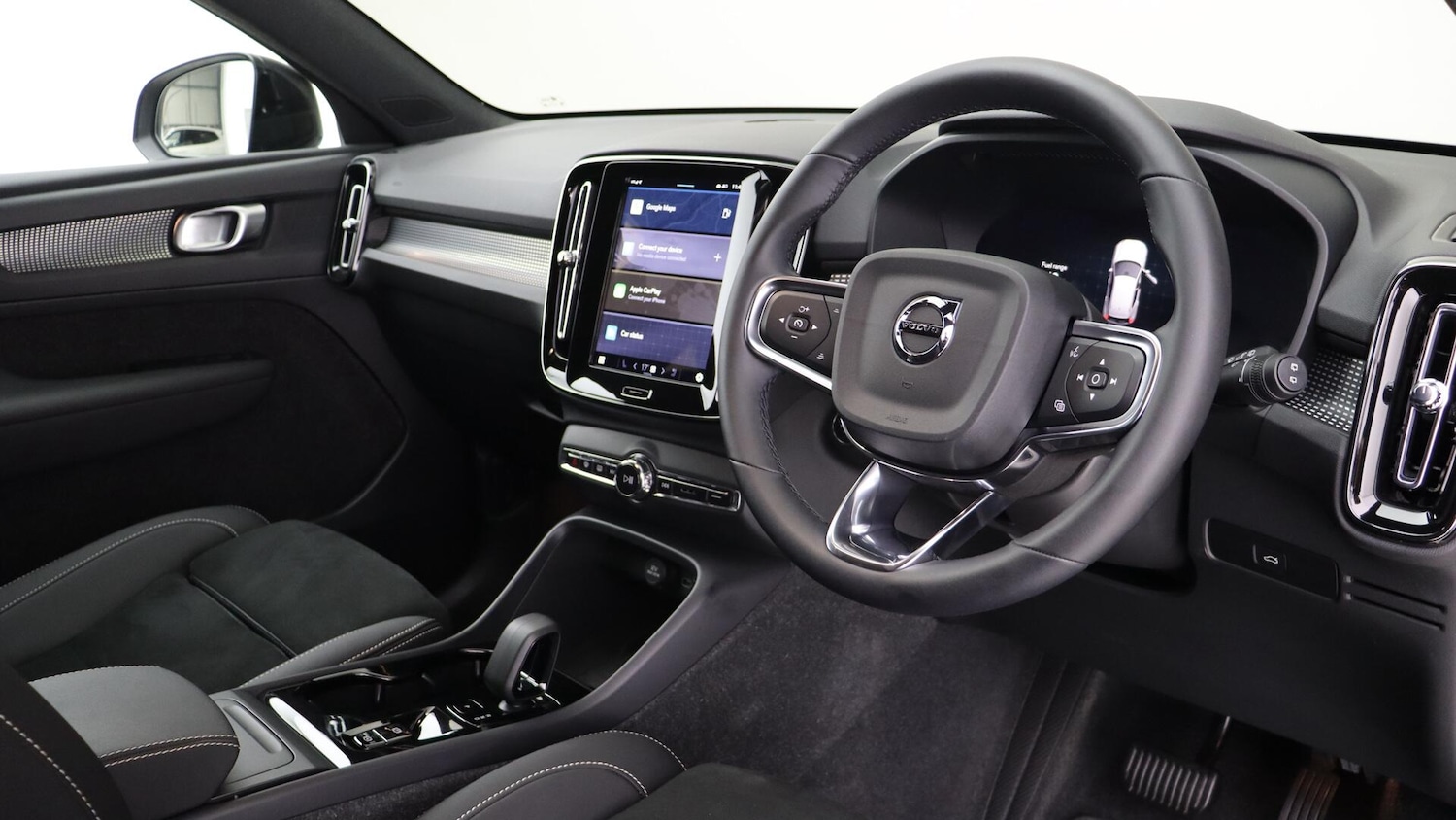 Used Volvo XC40 2025 for sale - 76059777: Photo 4