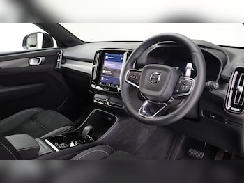 Used Volvo XC40 2025 for sale - 76059777: Photo 4