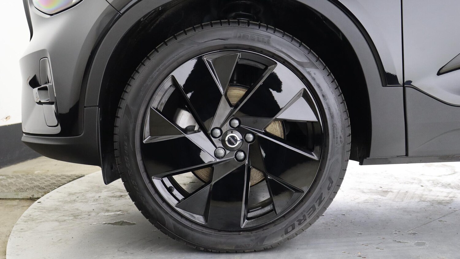 Used Volvo XC40 2025 for sale - 76059777: Photo 9