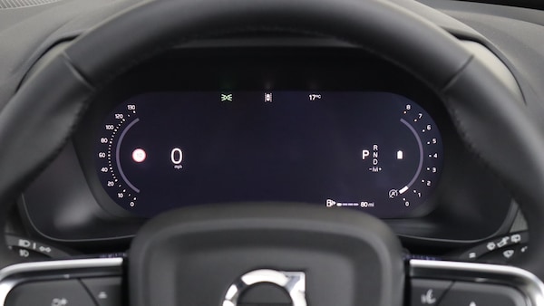 Used Volvo XC40 for sale - 76188885: Photo 11