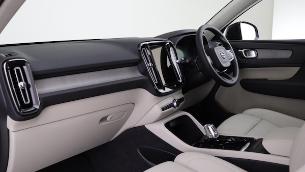Used Volvo XC40 for sale - 76188885: Photo 14