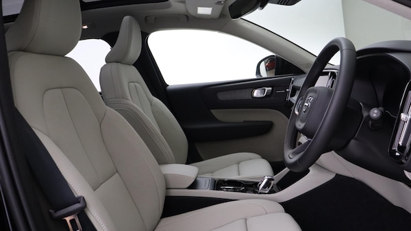 Used Volvo XC40 for sale - 76188885: Photo 15