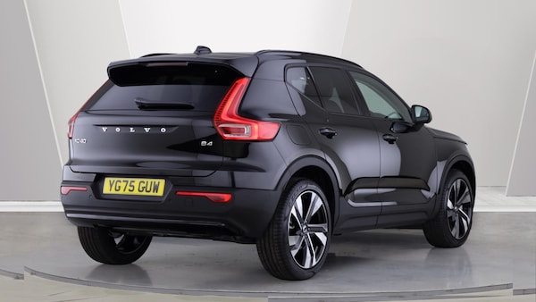 Used Volvo XC40 for sale - 76188885: Photo 2