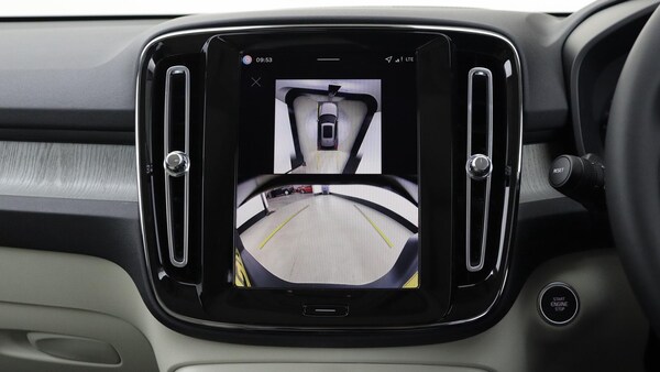 Used Volvo XC40 for sale - 76188885: Photo 34