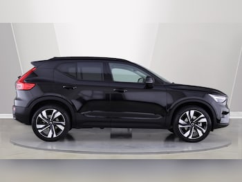 Used Volvo XC40 for sale - 76188885: Photo 3