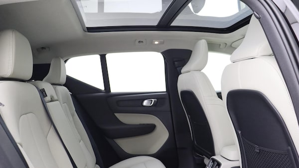 Used Volvo XC40 for sale - 76188885: Photo 6