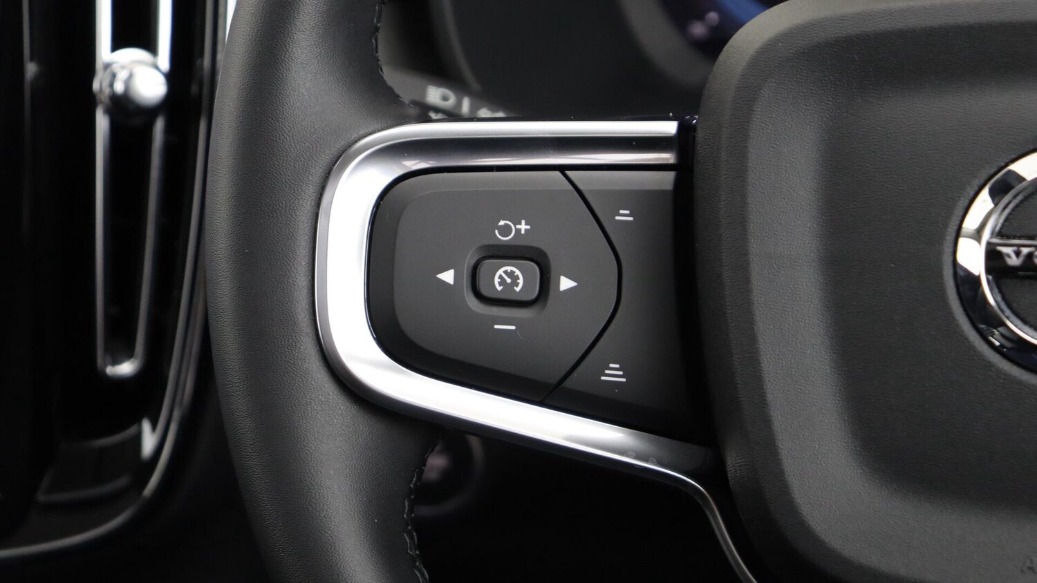 Used Volvo XC40 2025 for sale - 76013180: Photo 20