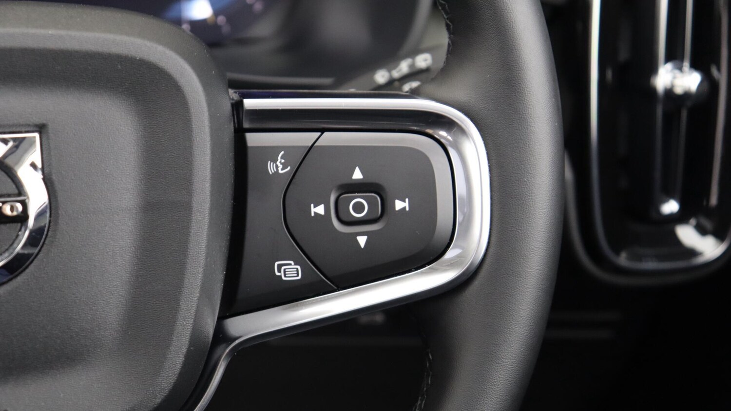 Used Volvo XC40 2025 for sale - 76013180: Photo 21