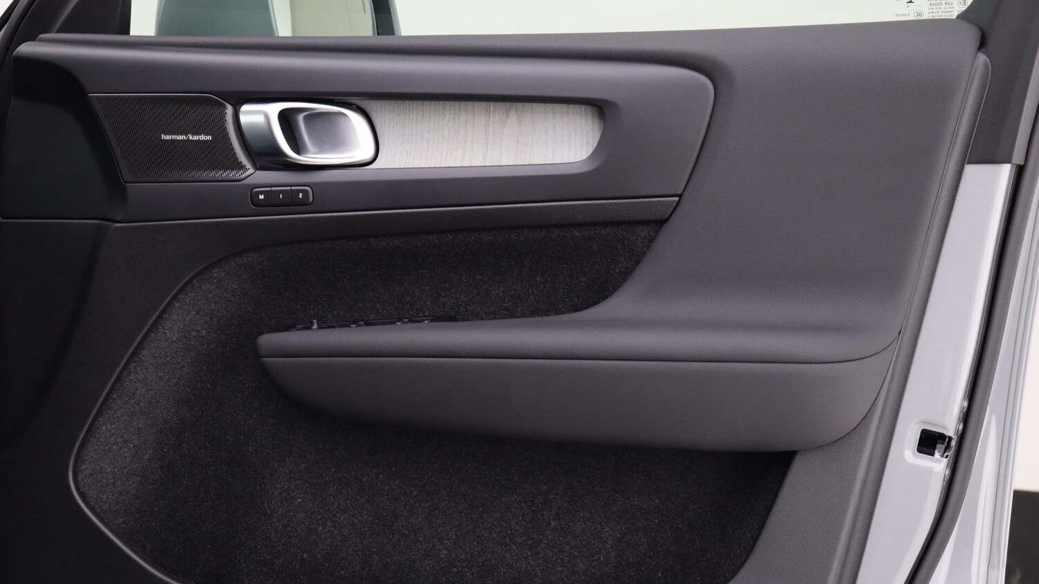 Used Volvo XC40 2025 for sale - 76013180: Photo 28