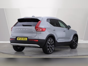 Used Volvo XC40 2025 for sale - 76013180: Photo 2