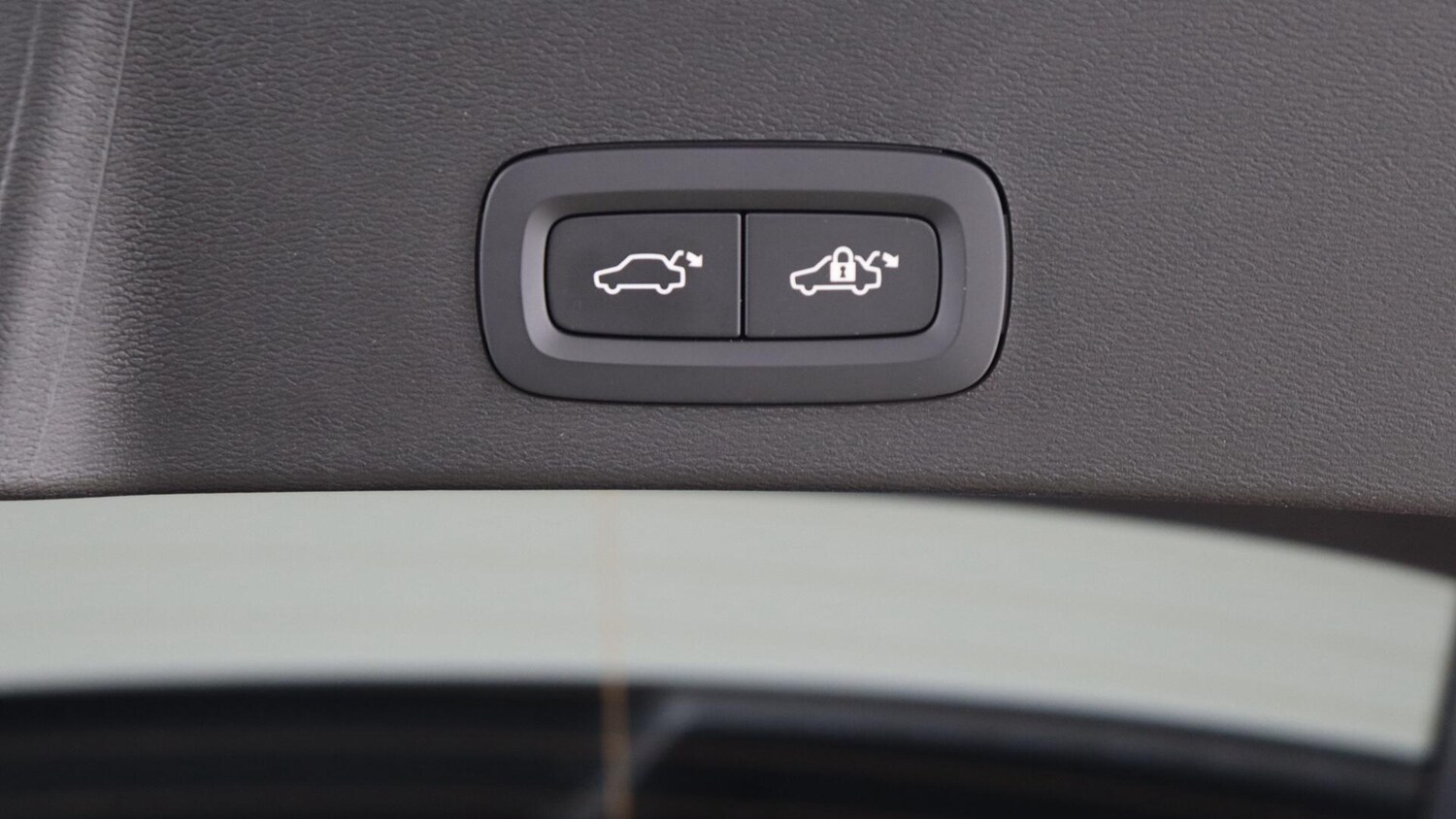 Used Volvo XC40 2025 for sale - 76013180: Photo 34