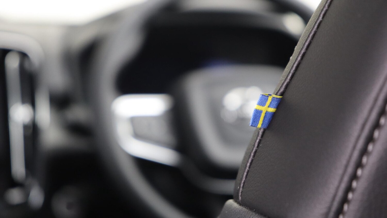 Used Volvo XC40 2025 for sale - 76013180: Photo 45