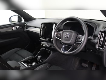 Used Volvo XC40 2025 for sale - 75977416: Photo