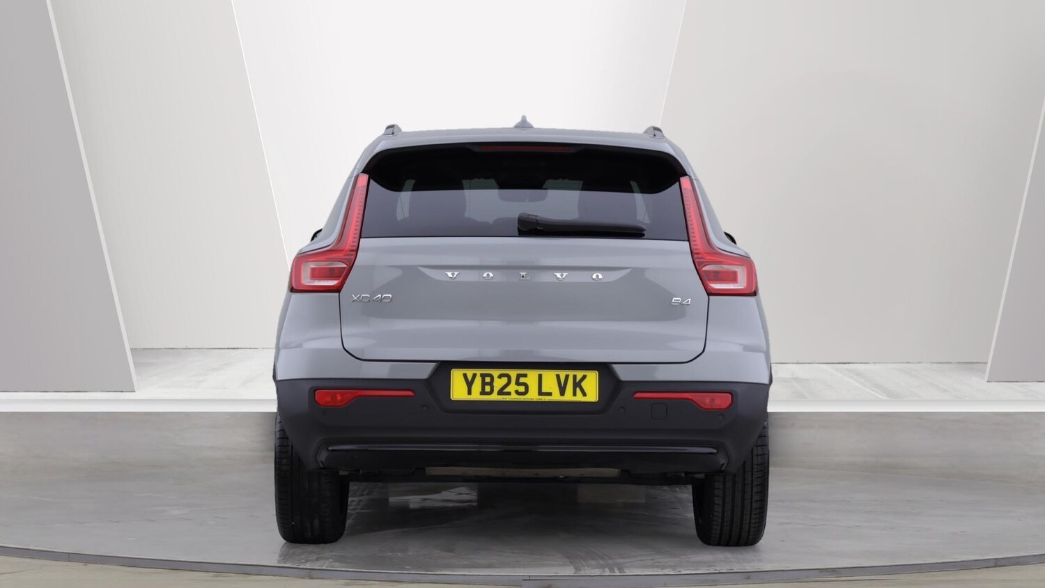 Used Volvo XC40 2025 for sale - 76012709: Photo 7